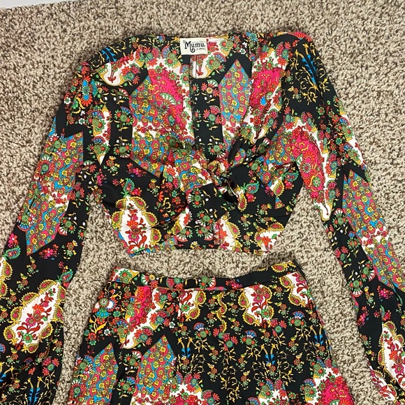 🎉HP🎉SHOW ME YOUR MUMU MERRY MERIGOLD CROP TOP - Picture 6 of 7